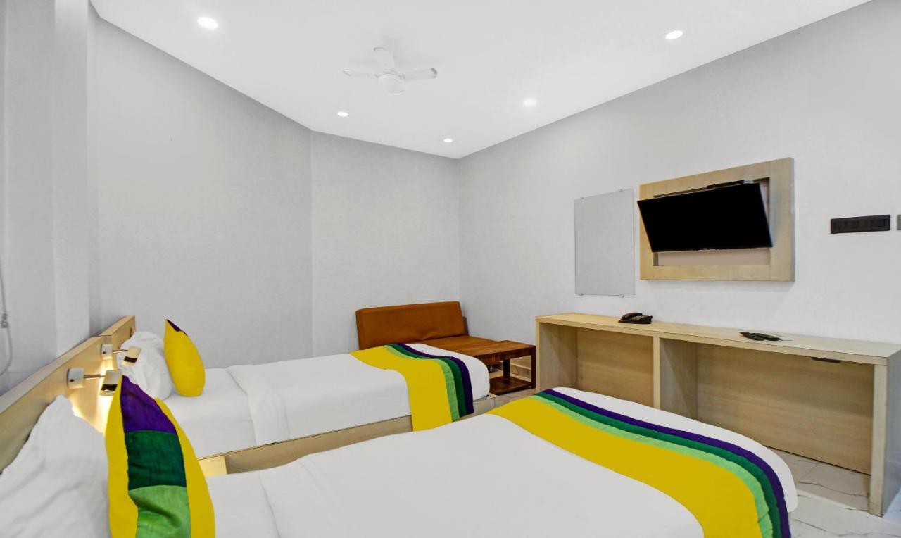 Itsy Hotels Transit Express Calcuta Exterior foto
