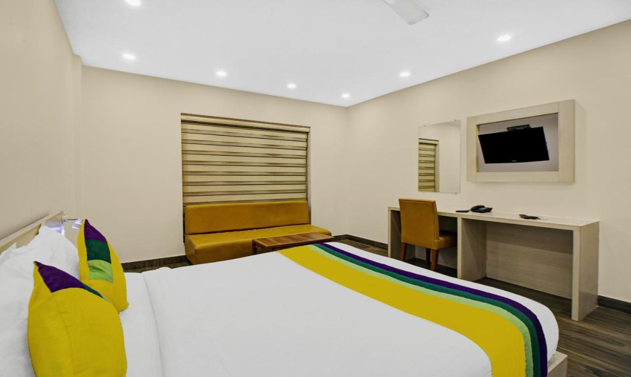 Itsy Hotels Transit Express Calcuta Exterior foto